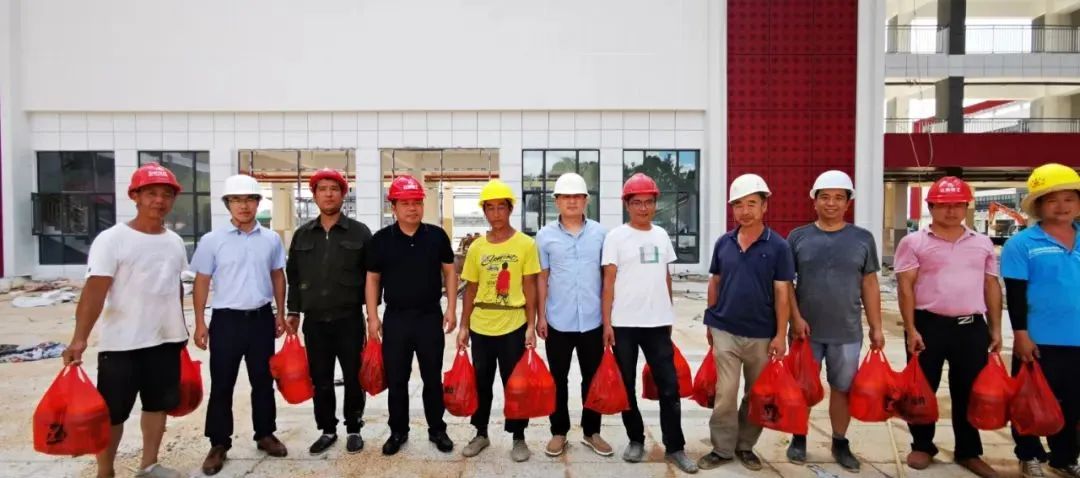 金开集团开展“高温慰问送清凉 凝心聚力鼓干劲”活动